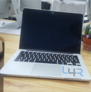 LABS 4 Recovery, Reparación Mac, Cambio de batería MacBook Pro